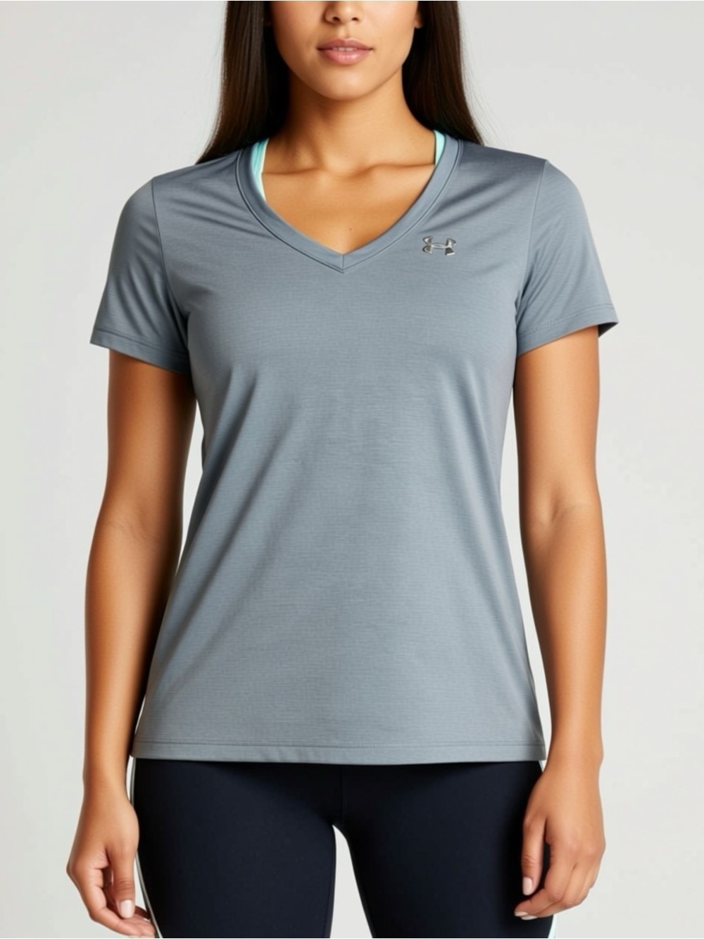 Under Armour Heatgear Tshirt Light Blue Womens Size Medium Loose Fit Athletic To